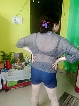 Snapshot of Raja_Ranii chatting on January 2025 06:23:02 AM Raja Ranii online show from January 2025 06:23:02 AM