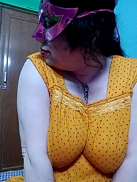 Snapshot of Raja_Ranii chatting on February 2025 03:30:02 PM Raja Ranii online show from February 2025 03:30:02 PM