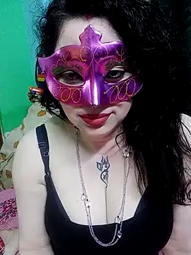 Snapshot of Raja_Ranii chatting on February 2025 05:15:01 PM Raja Ranii online show from February 2025 05:15:01 PM