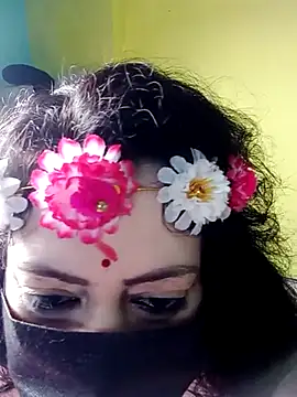 Snapshot of Raja_Ranii chatting on February 2025 07:11:01 AM Raja Ranii online show from February 2025 07:11:01 AM