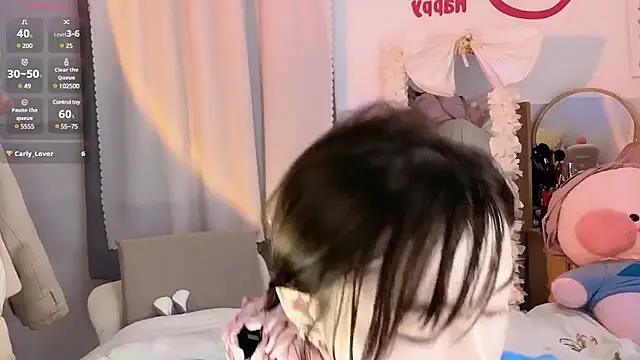 Carly 1 online show from February 2025 12:33:01 PM