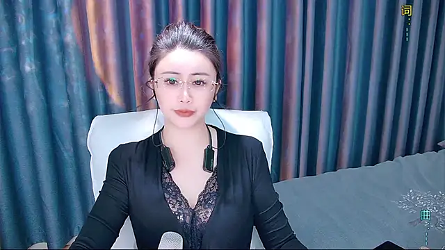 Snapshot of Daisy7_11 chatting on November 2025 01:24:02 PM Daisy7 11 online show from November 2025 01:24:02 PM