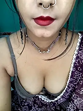 Diamond queeen online show from December 2024 09:36:02 PM