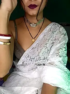 Diamond queeen online show from January 2025 09:13:01 PM