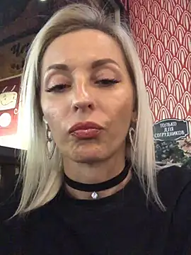 Snapshot of Diamond_Bunny_ chatting on January 2025 04:27:01 PM Diamond Bunny  online show from January 2025 04:27:01 PM