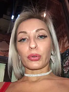 Snapshot of Diamond_Bunny_ chatting on January 2025 04:20:01 PM Diamond Bunny  online show from January 2025 04:20:01 PM