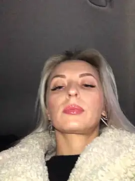 Snapshot of Diamond_Bunny_ chatting on January 2025 03:04:02 PM Diamond Bunny  online show from January 2025 03:04:02 PM