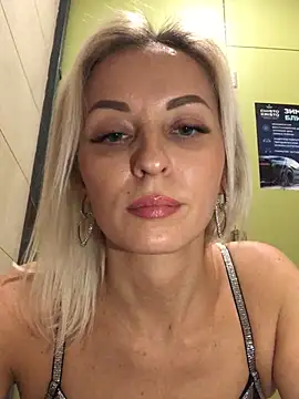 Snapshot of Diamond_Bunny_ chatting on January 2025 06:05:02 PM Diamond Bunny  online show from January 2025 06:05:02 PM