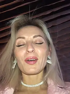 Snapshot of Diamond_Bunny_ chatting on January 2025 05:24:02 PM Diamond Bunny  online show from January 2025 05:24:02 PM
