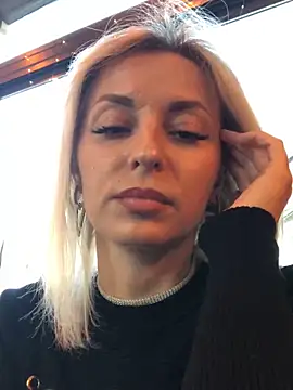Snapshot of Diamond_Bunny_ chatting on February 2025 03:05:01 PM Diamond Bunny  online show from February 2025 03:05:01 PM
