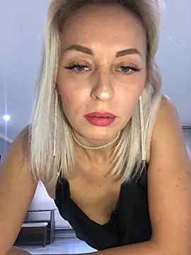 Snapshot of Diamond_Bunny_ chatting on February 2025 03:41:02 PM Diamond Bunny  online show from February 2025 03:41:02 PM