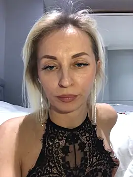 Snapshot of Diamond_Bunny_ chatting on February 2025 07:14:01 PM Diamond Bunny  online show from February 2025 07:14:01 PM