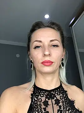 Snapshot of Diamond_Bunny_ chatting on March 2025 12:47:01 AM Diamond Bunny  online show from March 2025 12:47:01 AM