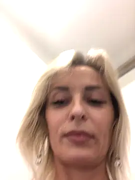 Snapshot of Diamond_Bunny_ chatting on September 2025 03:34:01 PM Diamond Bunny  online show from September 2025 03:34:01 PM