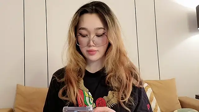 Jennatyan online show from March 2026 10:18:02 AM