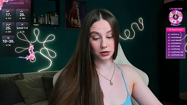 Snapshot of katie_taylorr chatting on November 2025 11:21:02 PM katie taylorr online show from November 2025 11:21:02 PM