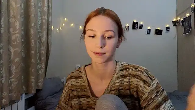 Mary Av online show from December 2024 08:18:01 PM