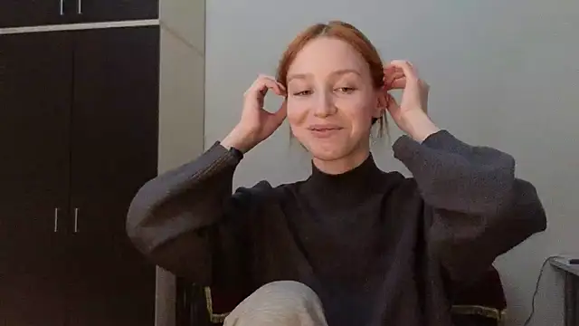 Mary Av online show from December 2024 07:38:02 PM