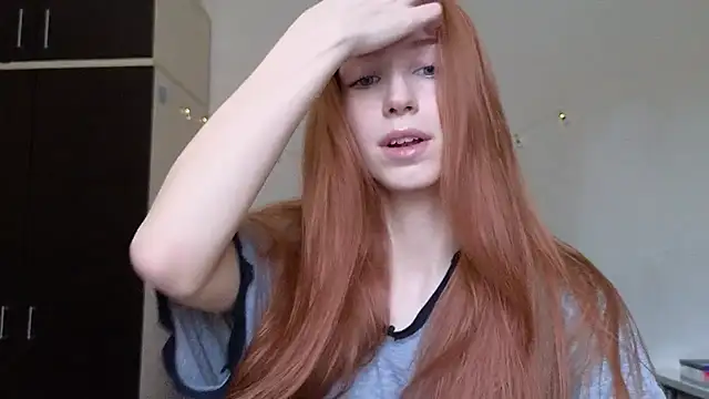 Mary Av online show from February 2025 10:48:02 AM