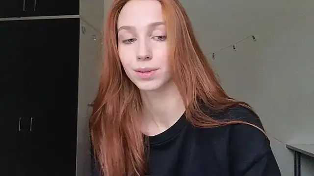 Mary Av online show from March 2025 01:05:02 PM