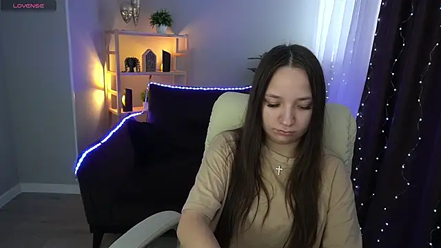 Snapshot of ElysLunar chatting on January 2025 06:17:01 AM ElysLunar online show from January 2025 06:17:01 AM