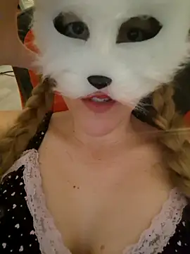 Snapshot of Hexe12346 chatting on March 2026 06:31:02 AM Hexe12346 online show from March 2026 06:31:02 AM