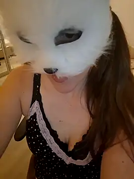 Snapshot of Hexe12346 chatting on April 2026 07:45:01 AM Hexe12346 online show from April 2026 07:45:01 AM