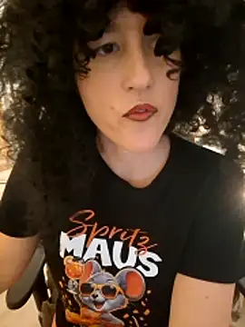 Snapshot of Hexe12346 chatting on April 2026 11:37:01 AM Hexe12346 online show from April 2026 11:37:01 AM