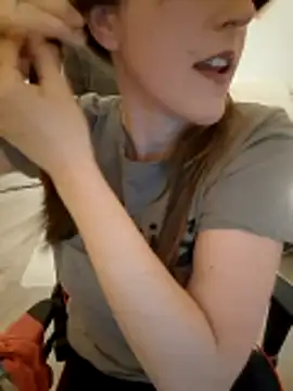 Snapshot of Hexe12346 chatting on April 2026 04:13:01 PM Hexe12346 online show from April 2026 04:13:01 PM