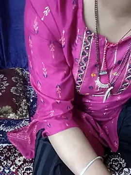 kaveerpooja947 online show from October 2025 04:57:01 PM