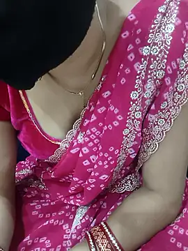 kaveerpooja947 online show from April 2026 05:41:02 PM