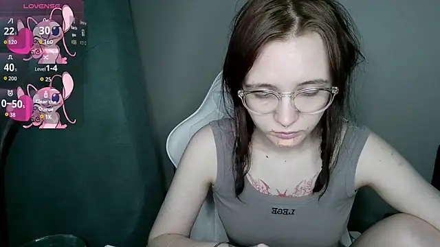 Snapshot of crashtest_13 chatting on November 2025 12:18:02 PM crashtest 13 online show from November 2025 12:18:02 PM