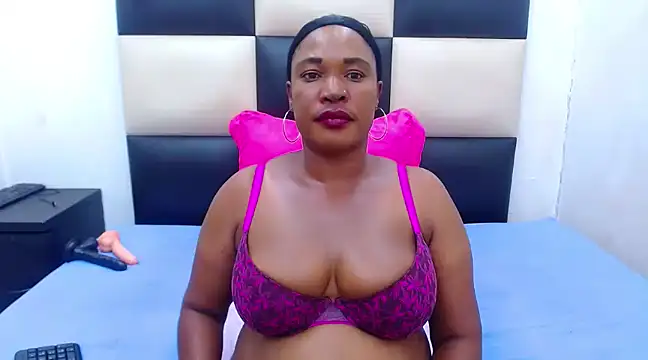 Snapshot of LICKABLEASSxxxx chatting on February 2025 07:41:01 PM LICKABLEASSxxxx online show from February 2025 07:41:01 PM
