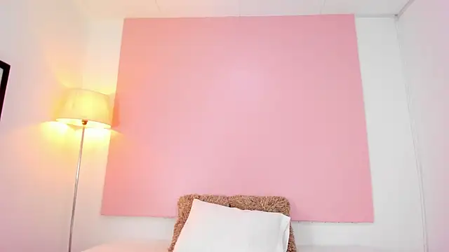 Snapshot of andyylove_jk chatting on November 2025 01:32:02 PM andyylove jk online show from November 2025 01:32:02 PM