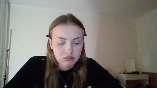 Snapshot of Sweety_Nika chatting on December 2024 11:21:01 PM Sweety Nika online show from December 2024 11:21:01 PM