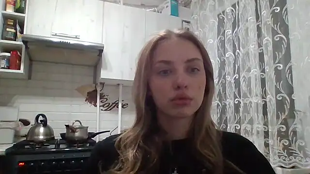 Snapshot of Sweety_Nika chatting on February 2025 10:43:01 PM Sweety Nika online show from February 2025 10:43:01 PM