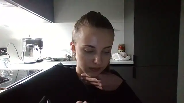 Snapshot of Sweety_Nika chatting on September 2025 09:27:02 PM Sweety Nika online show from September 2025 09:27:02 PM