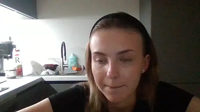 Snapshot of Sweety_Nika chatting on October 2025 07:36:02 PM Sweety Nika online show from October 2025 07:36:02 PM