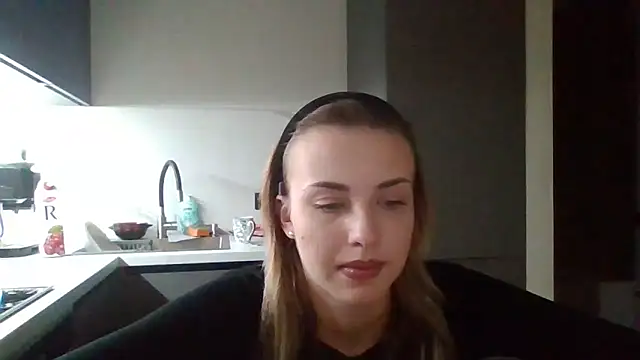 Snapshot of Sweety_Nika chatting on October 2025 06:53:01 PM Sweety Nika online show from October 2025 06:53:01 PM