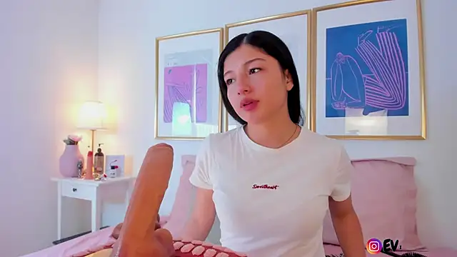 Snapshot of Eva_depp chatting on September 2025 01:03:01 PM Eva depp online show from September 2025 01:03:01 PM