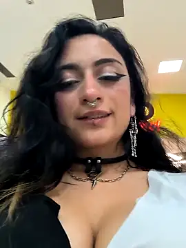 Lila Desiree online show from February 2025 03:42:01 AM