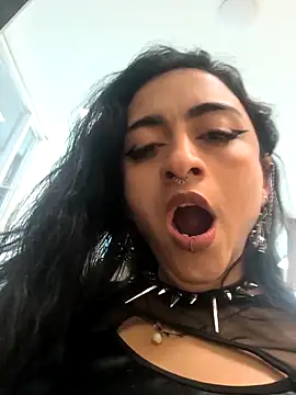 Lila Desiree online show from March 2026 04:47:01 PM