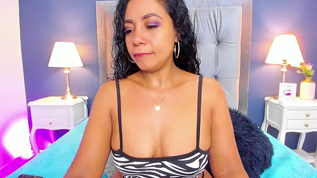 Snapshot of Kamila-Kane chatting on February 2025 07:45:02 PM Kamila-Kane online show from February 2025 07:45:02 PM