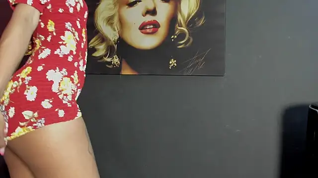 YayaHilton online show from September 2025 04:15:01 AM