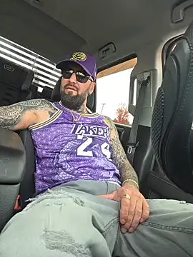 Beardedtattood online show from October 2025 02:32:02 PM