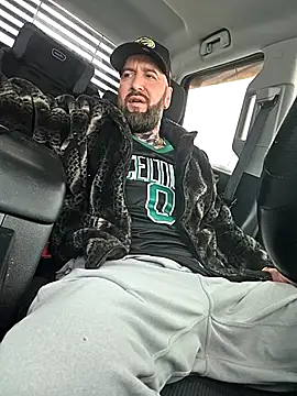 Beardedtattood online show from February 2026 02:26:01 PM