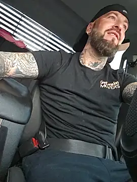 Beardedtattood online show from July 2026 10:44:02 AM