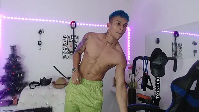 Snapshot of Leonard_Price chatting on February 2025 06:55:01 PM Leonard Price online show from February 2025 06:55:01 PM