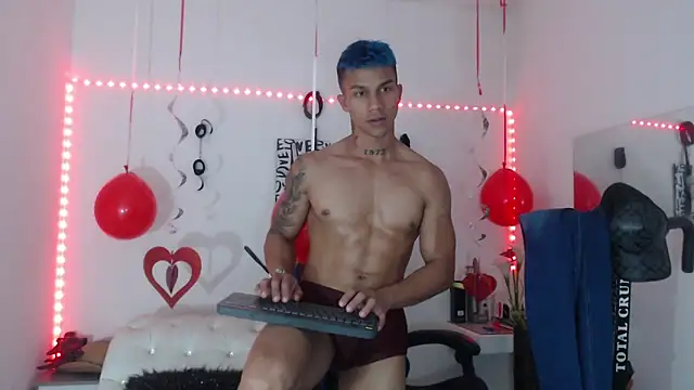 Snapshot of Leonard_Price chatting on February 2025 01:15:01 AM Leonard Price online show from February 2025 01:15:01 AM