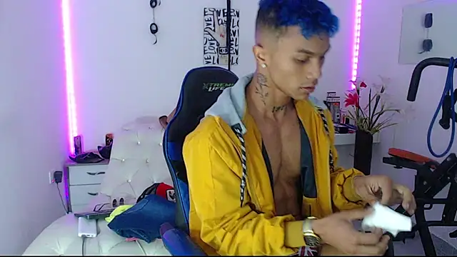 Snapshot of Leonard_Price chatting on March 2025 05:01:01 PM Leonard Price online show from March 2025 05:01:01 PM